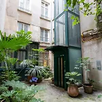 Appartement Moderne Artistique Sur Les Toits De Paris Vue Sur Notre-Dame Et La Seine