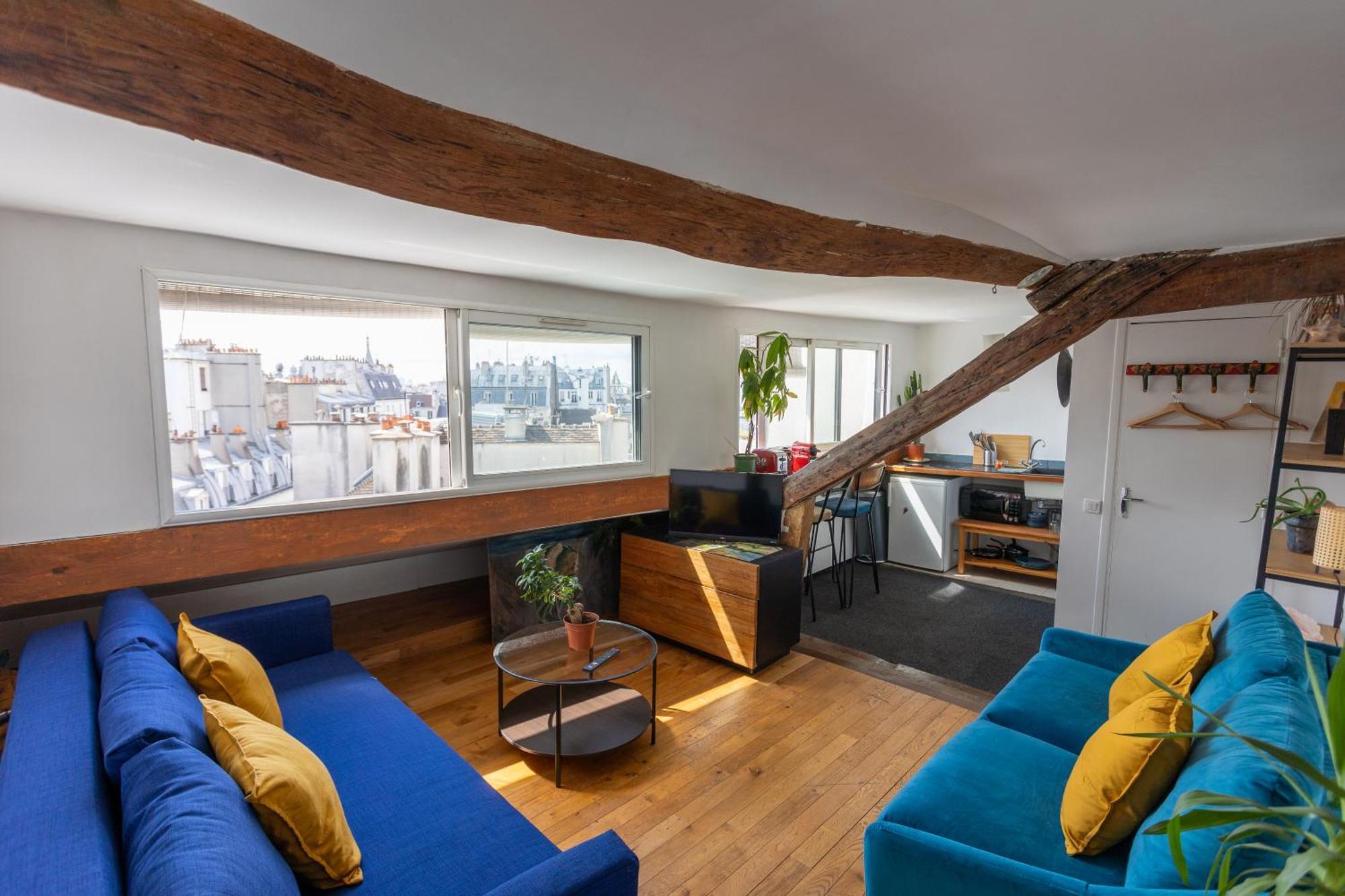 Moderne Artistique Sur Les Toits De Vue Sur Notre-dame Et La Seine Appartamento